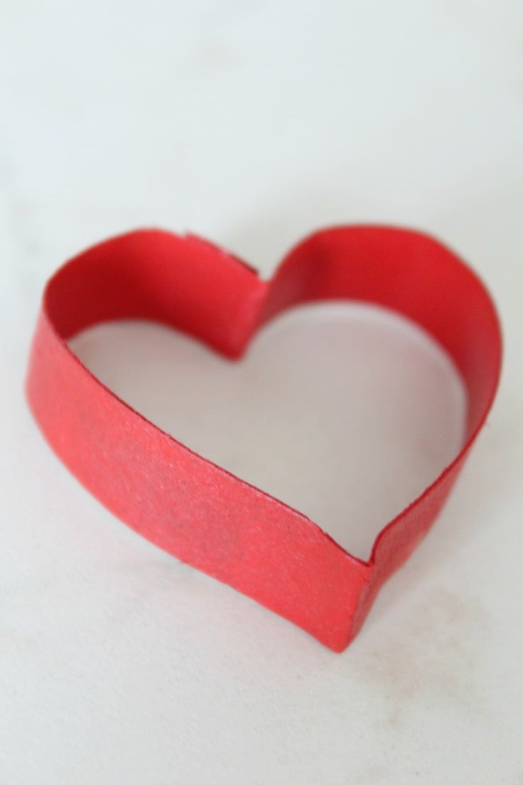 DIY Valentine's Day wall decorations