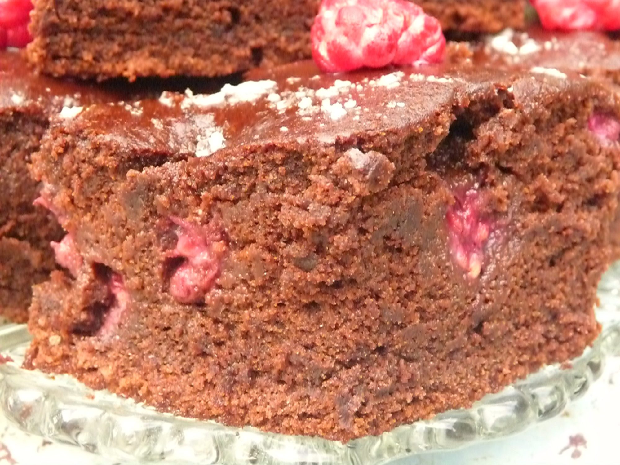 Cocoa and raspberry pound cake 6
