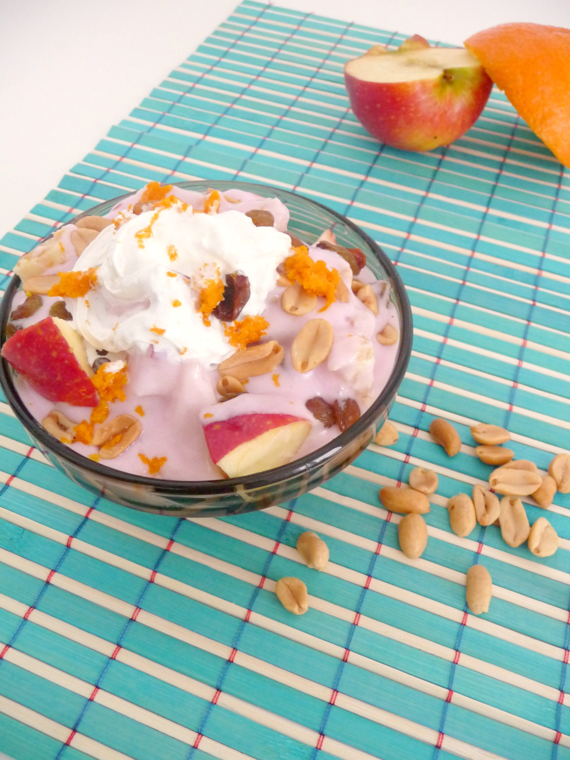 Fruit and Greek yogurt salad recipe 