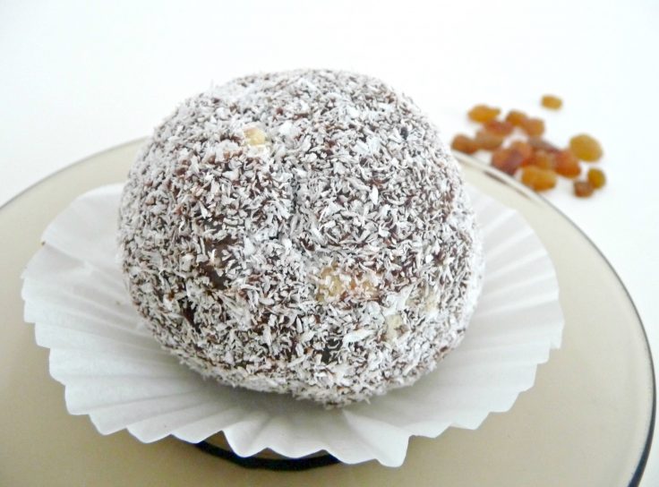 Chocolate Biscuits Balls aka Potato Cakes | Easy Peasy Creative Ideas