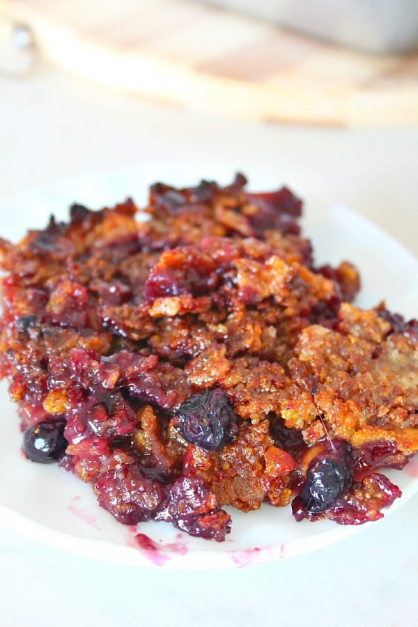 Mixed berry crisp with whole wheat cereal & corn flakes Easy Peasy