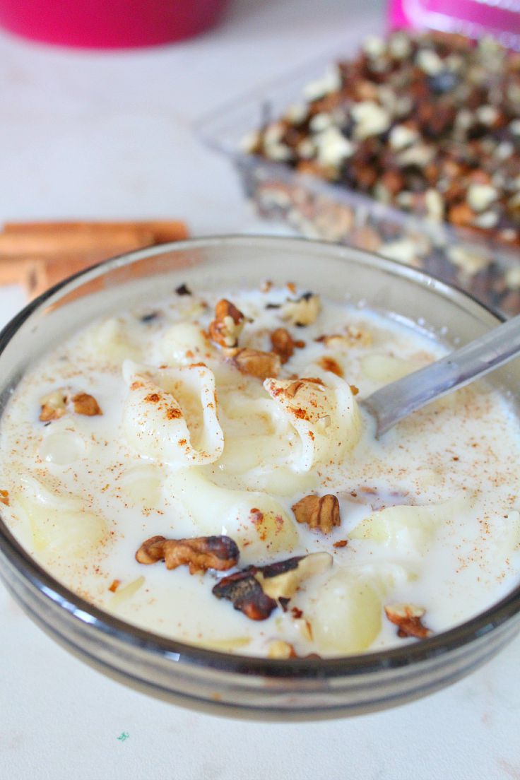 Bowl of milk soup made with pasta walnuts and cinnamon for a 15 minutes breakfast