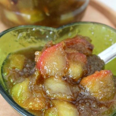 Apple jam made with green tomatoes