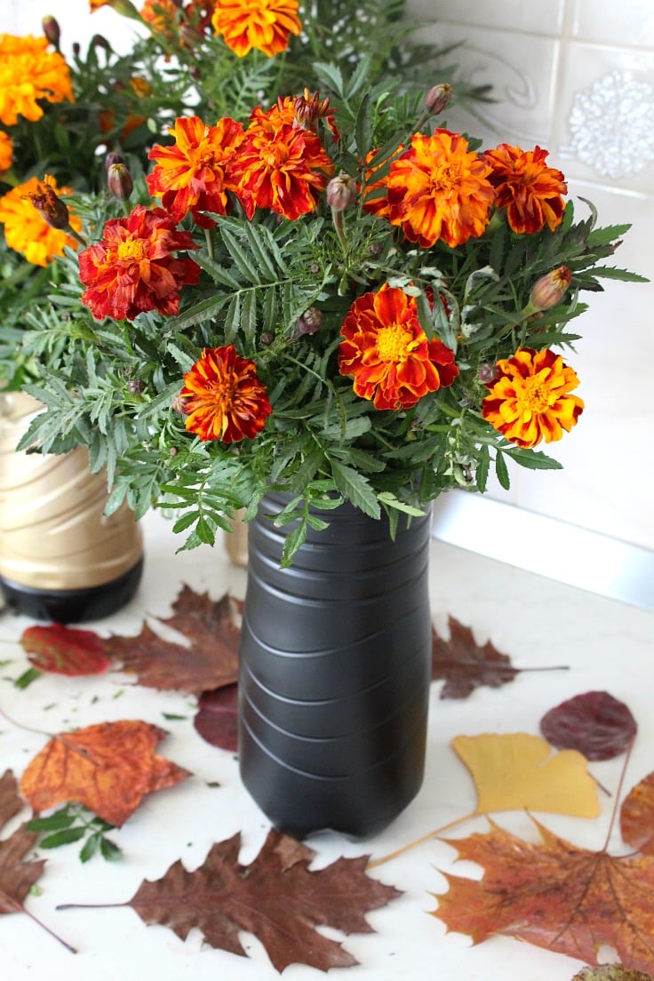 Flower vase out of plastic bottle