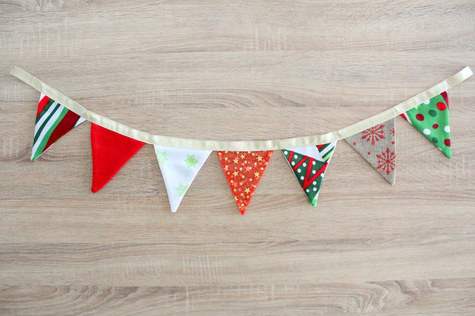 Fabric bunting sewing tutorial