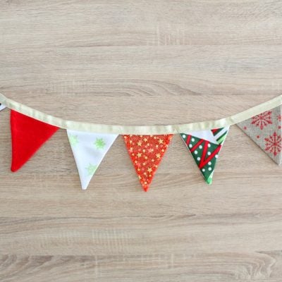 How to Make a Fabric Bunting for a Fun Christmas Party