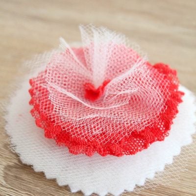How to make fabric flowers the insanely easy way