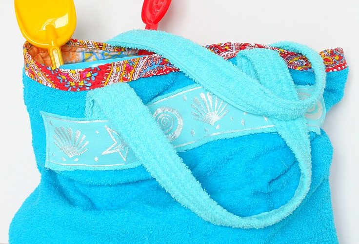 Super easy towel beach bag sewing tutorial