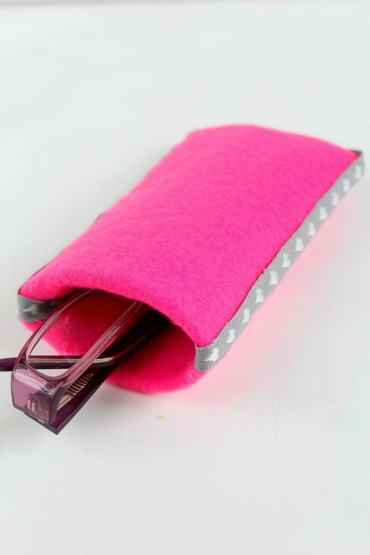 Towel Glasses Case - Cool Hues