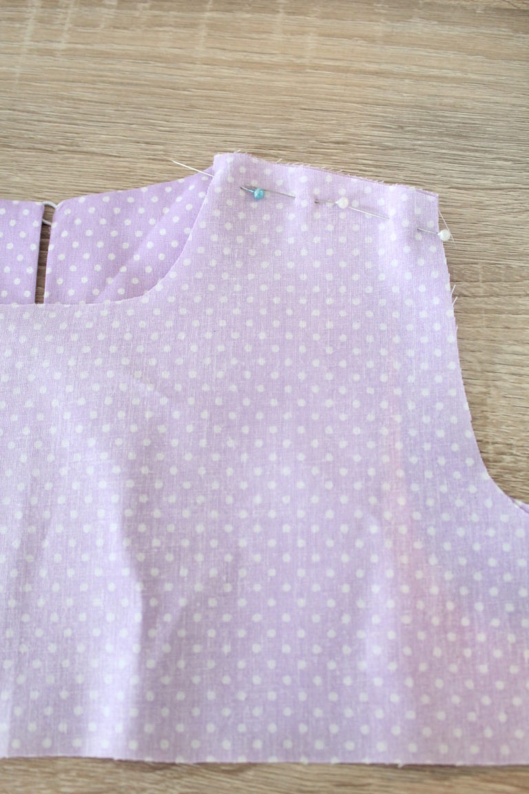 Gathered Dress Free Sewing Pattern For Girls, Beginners Sewing Project