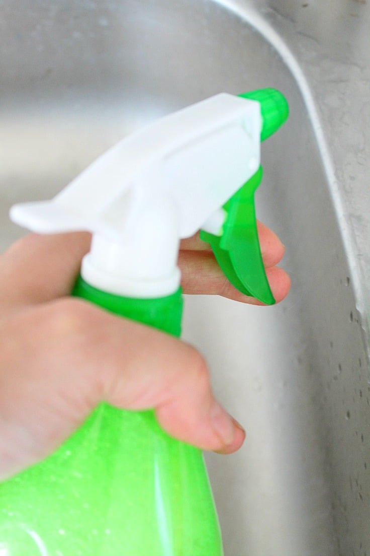 Homemade Miracle Bathroom Cleaner