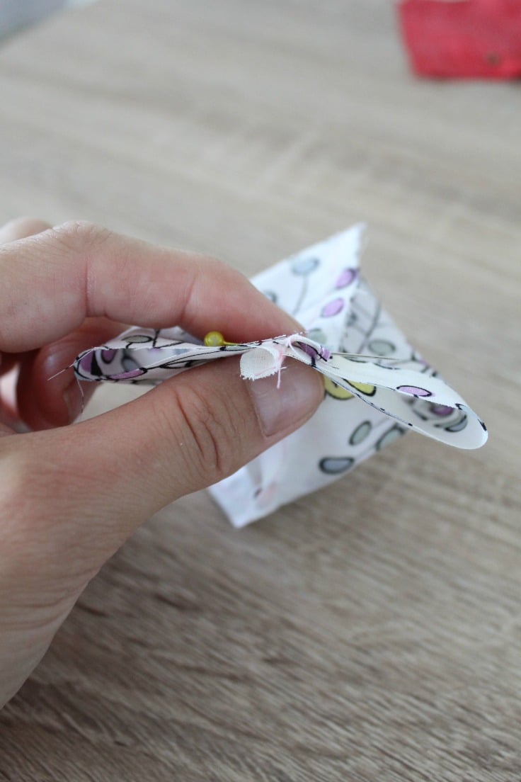 Easy Fabric Weights to Sew in 10 Minutes - Easy Peasy Creative Ideas