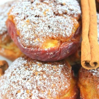 Peach nests with amaretti biscuits, honey and chocolate