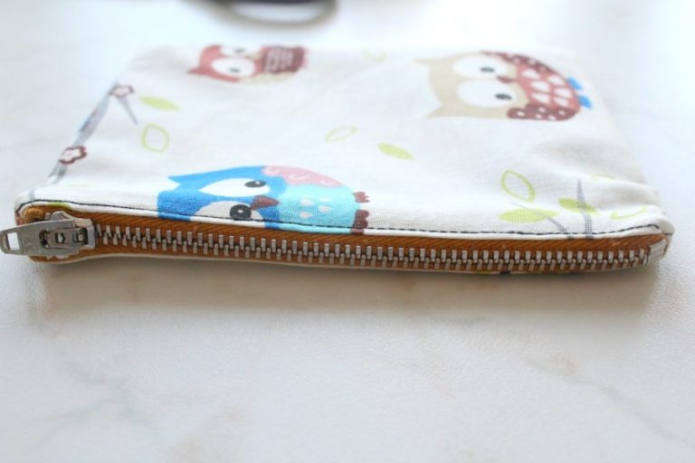 Zipper Pouch Tutorial With Lining, 15 Minutes Sewing Project