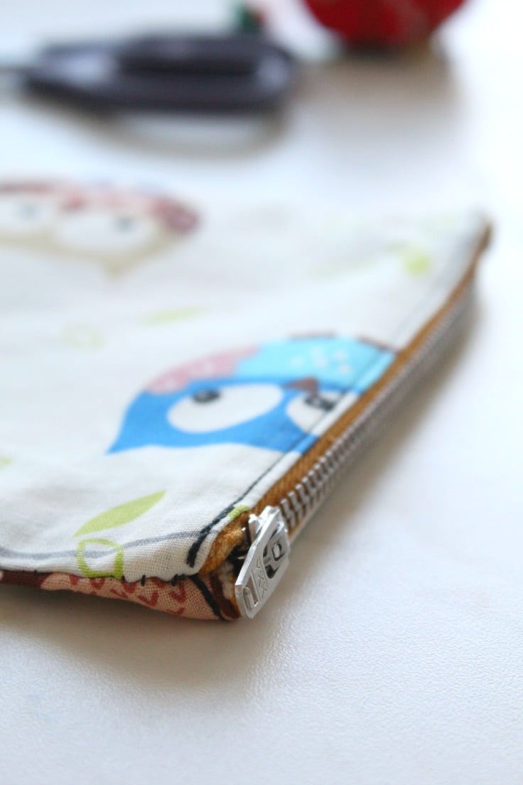 Zipper Pouch Tutorial With Lining, 15 Minutes Sewing Project