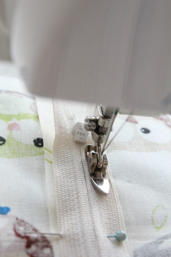 how-to-sew-a-zipper-on-a-skirt-easy-peasy-creative-ideas