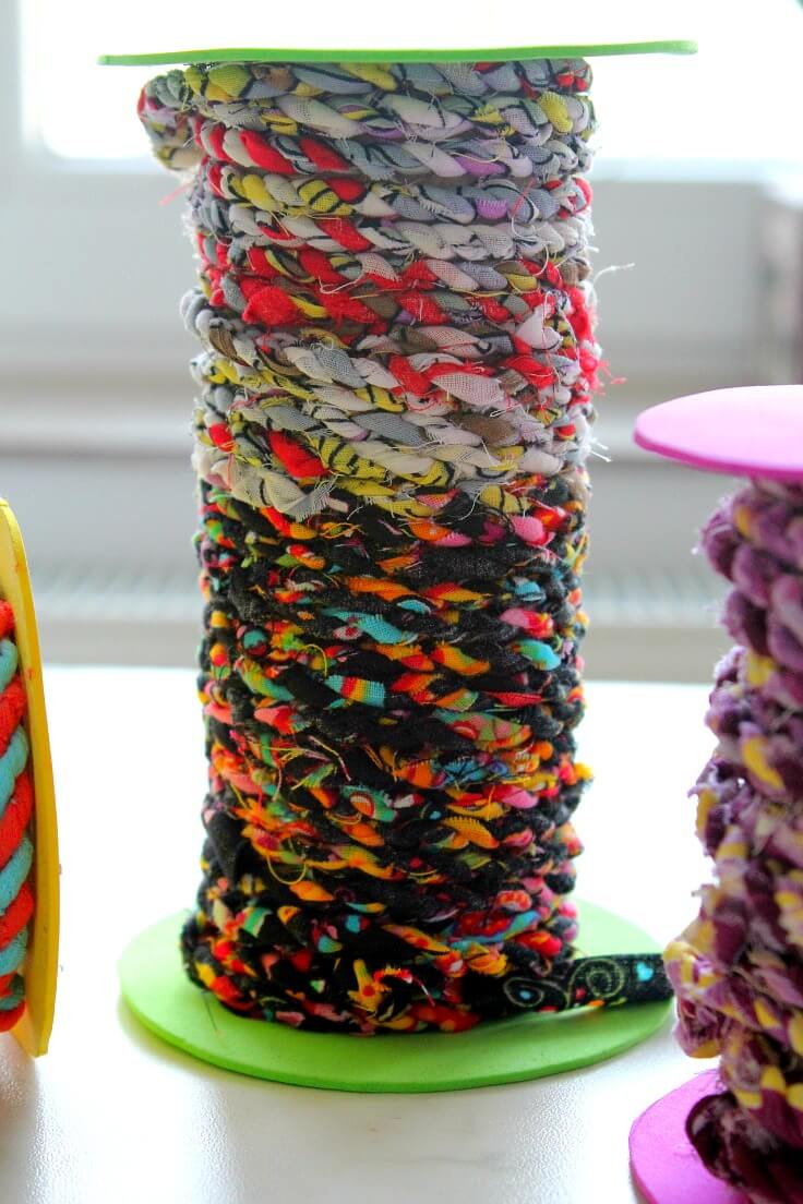 Scrap Fabric Twine Project Ideas to upcycle all those bits of