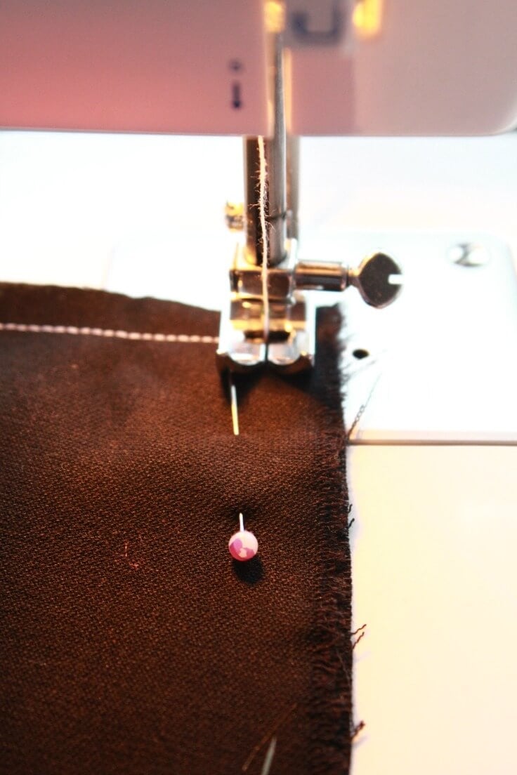 3 Ways to Sew a Lining in a Bag - wikiHow