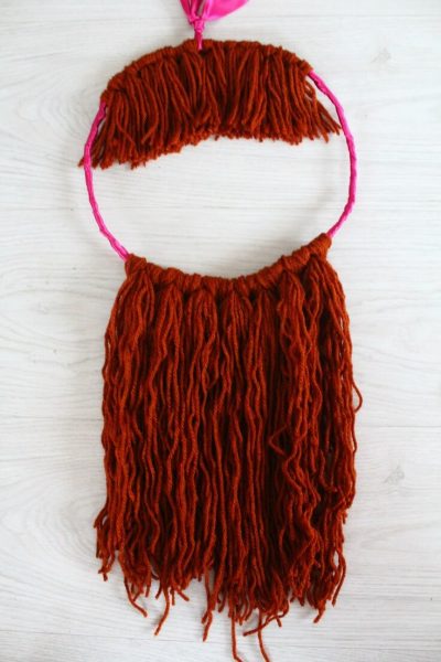 DIY Yarn Wall Hanging Easy& Quick Home Decor