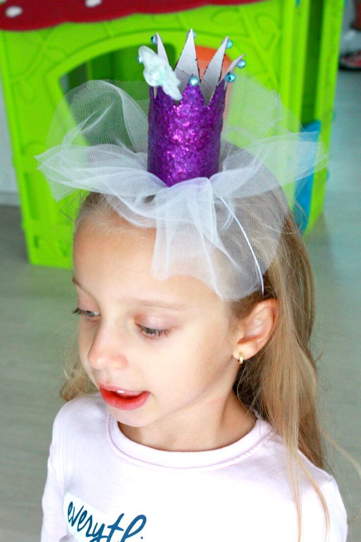 Glitter crown in purple, made with tp rolls and tulle