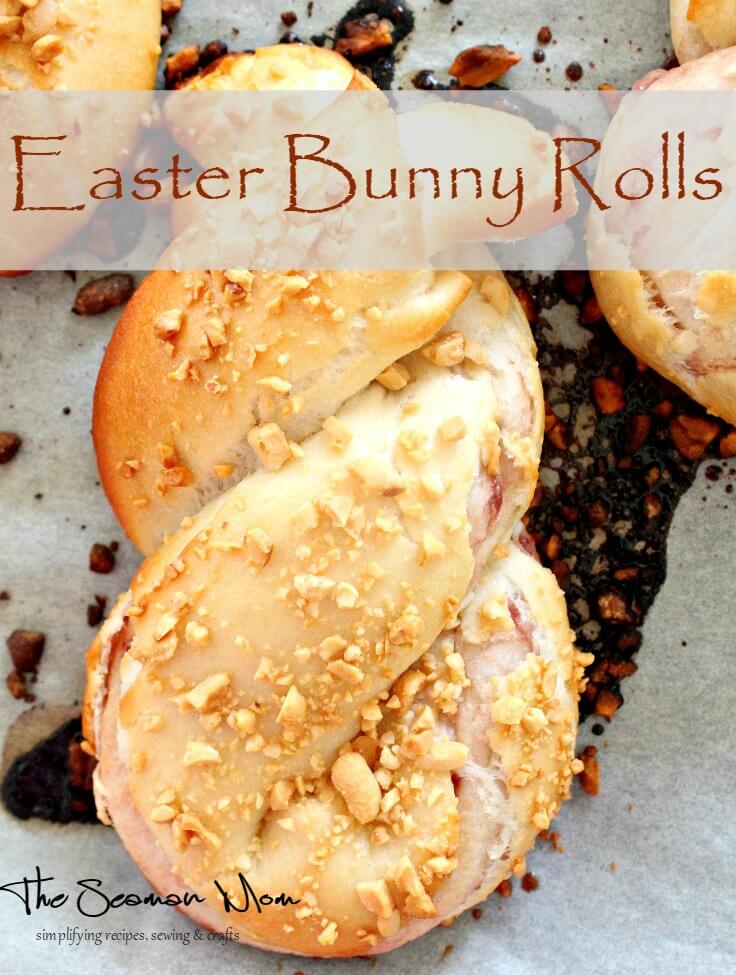 Add some cuteness to your Easter table with these delicious Easter bunny rolls. 