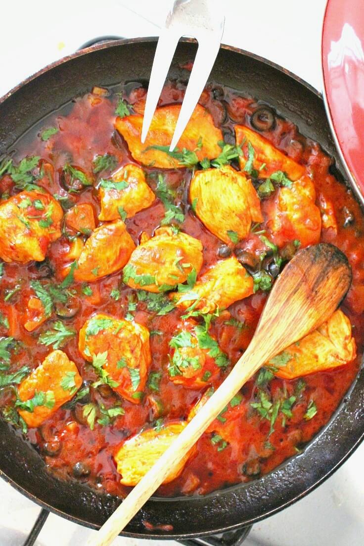 Skillet Chicken With Olives In Tomato Sauce