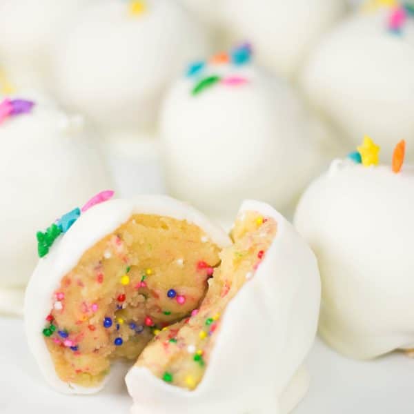 Easy No Bake CAKE BALLS Recipe - Easy Peasy Creative Ideas