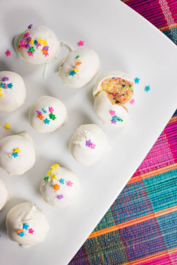 Easy No Bake CAKE BALLS Recipe - Easy Peasy Creative Ideas
