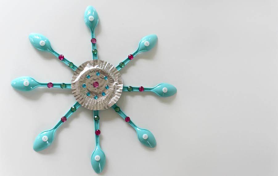 Snowflake Craft To Keep Kids Entertained On Winter Days