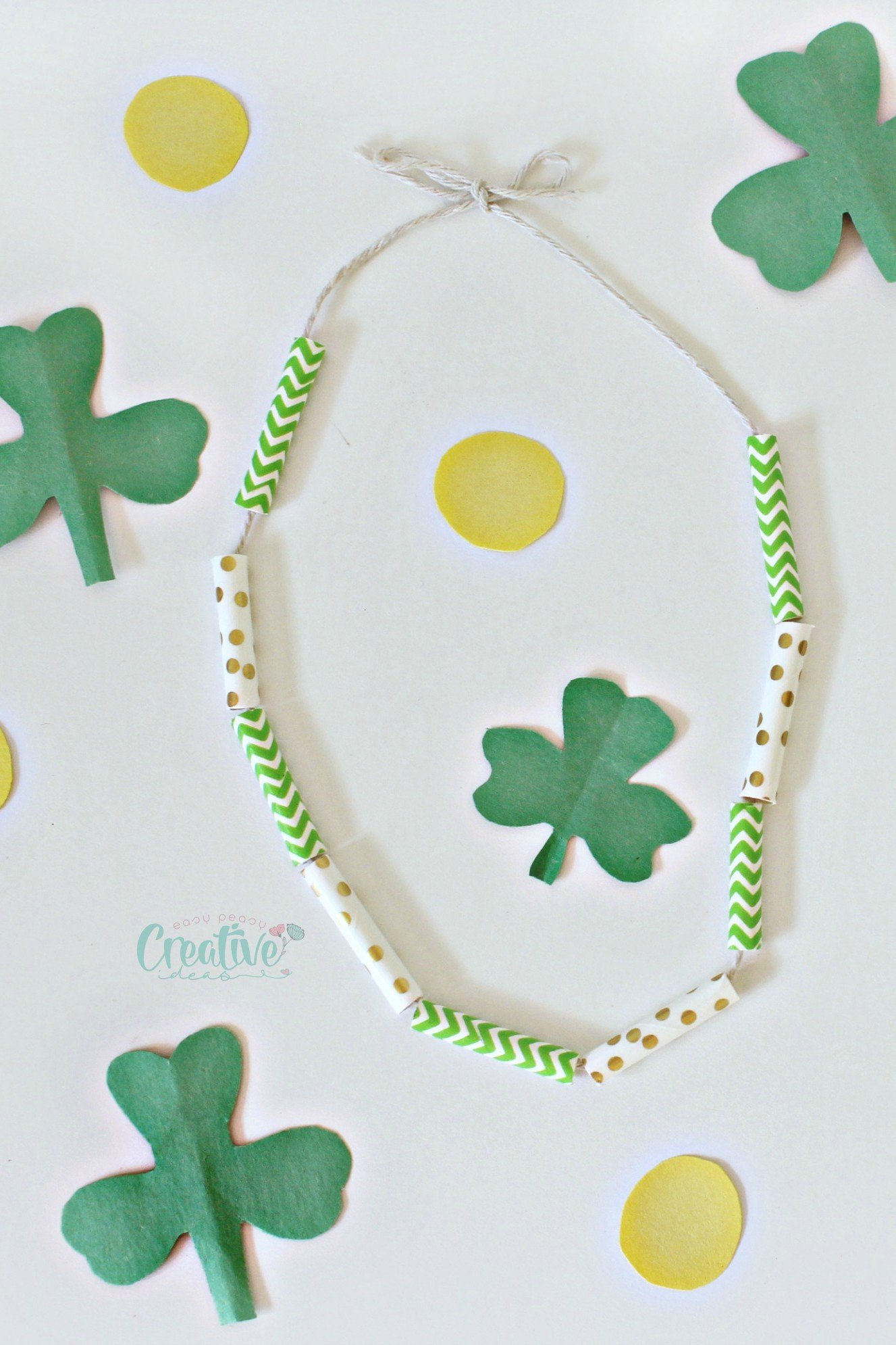 diy-st-patrick-necklace-craft-for-kids-with-paper-straws