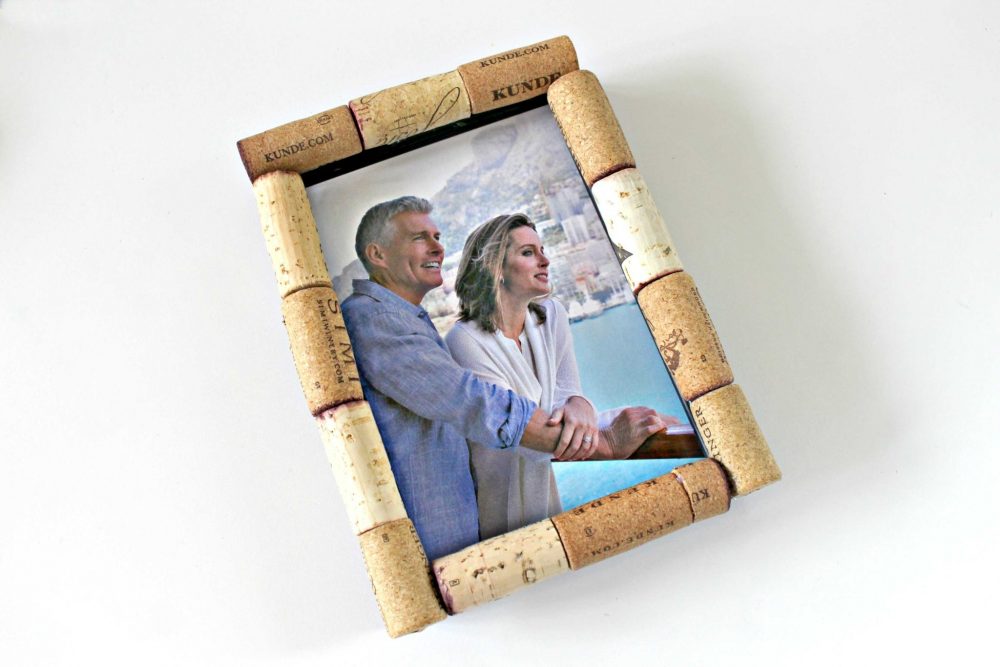 DIY: Wine Bottle Picture Frame – The Small Things.