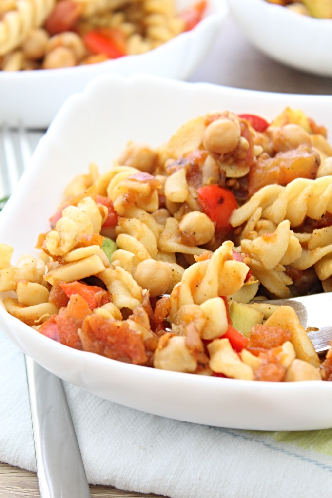 Chickpea Pasta Recipe With Tomatoes, Bell Peppers & Summer Squash