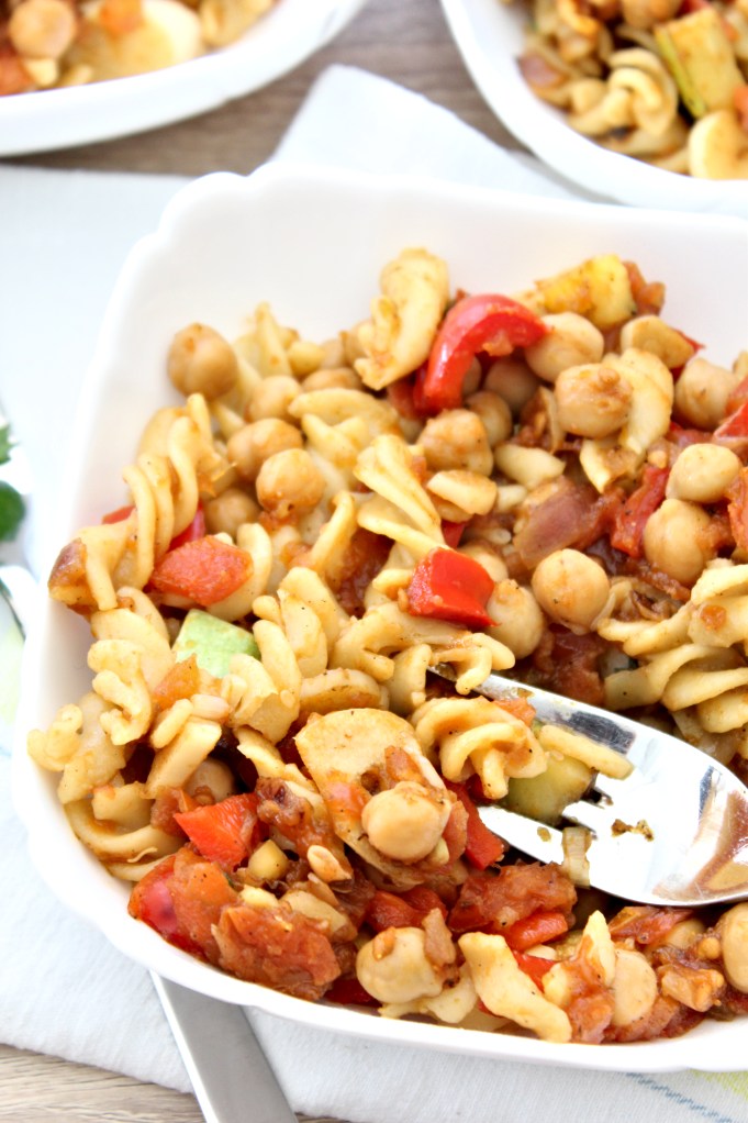 Chickpea Pasta Recipe With Tomatoes, Bell Peppers & Summer Squash