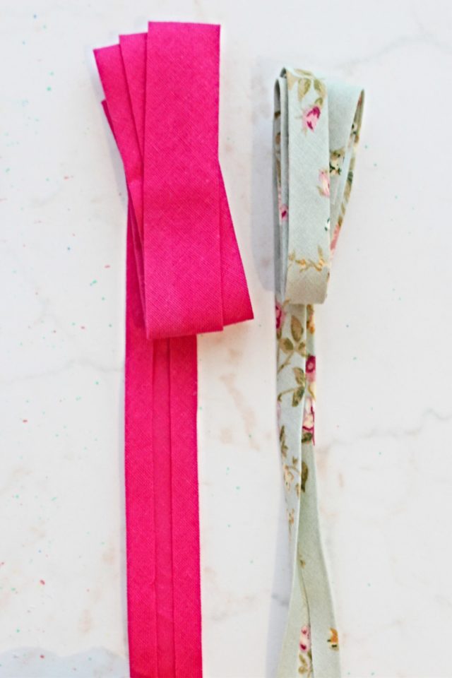 How To Make Bias Tape By Hand - Easy Peasy Creative Ideas