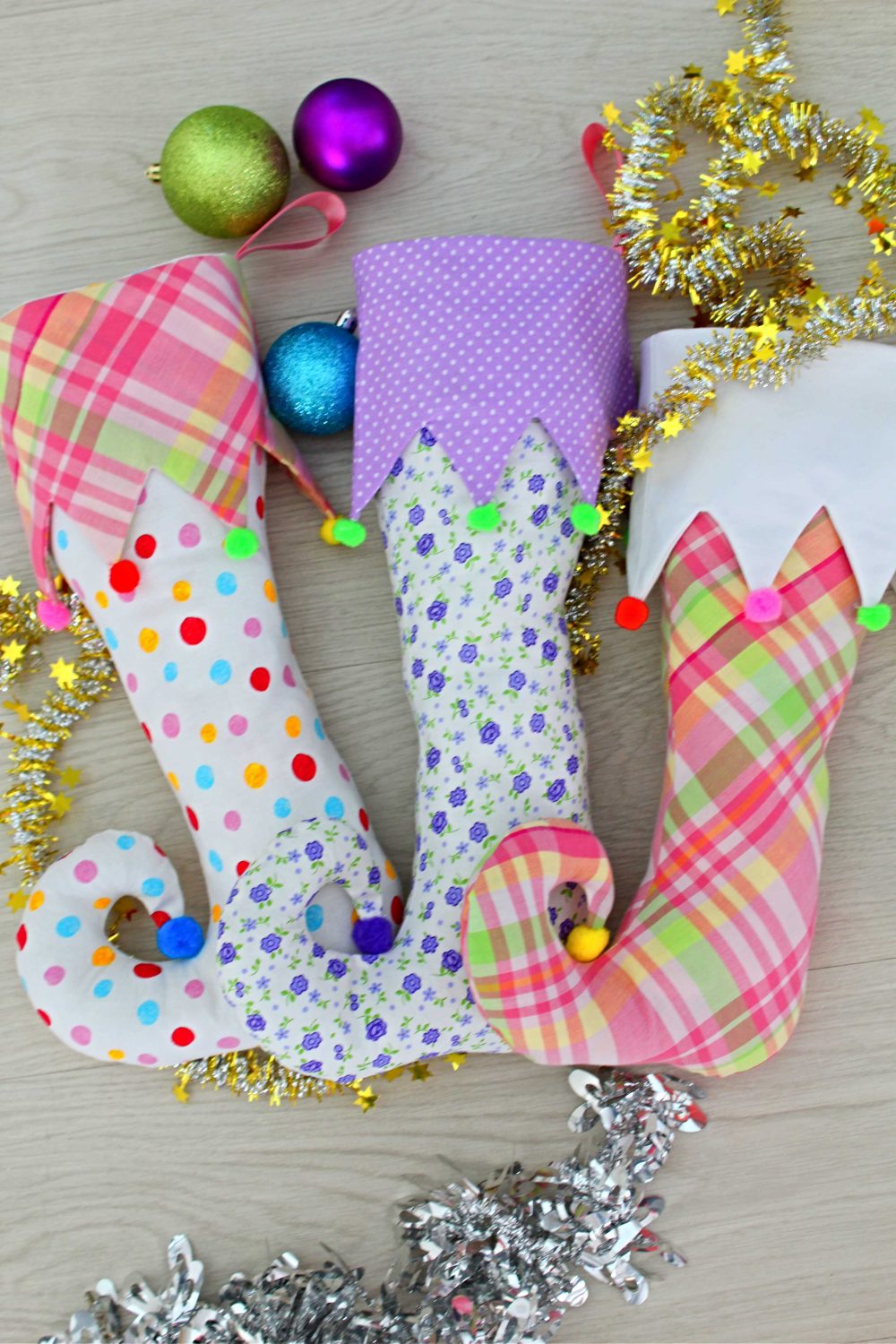 elf-stocking-pattern-fun-and-adorable-christmas-decor