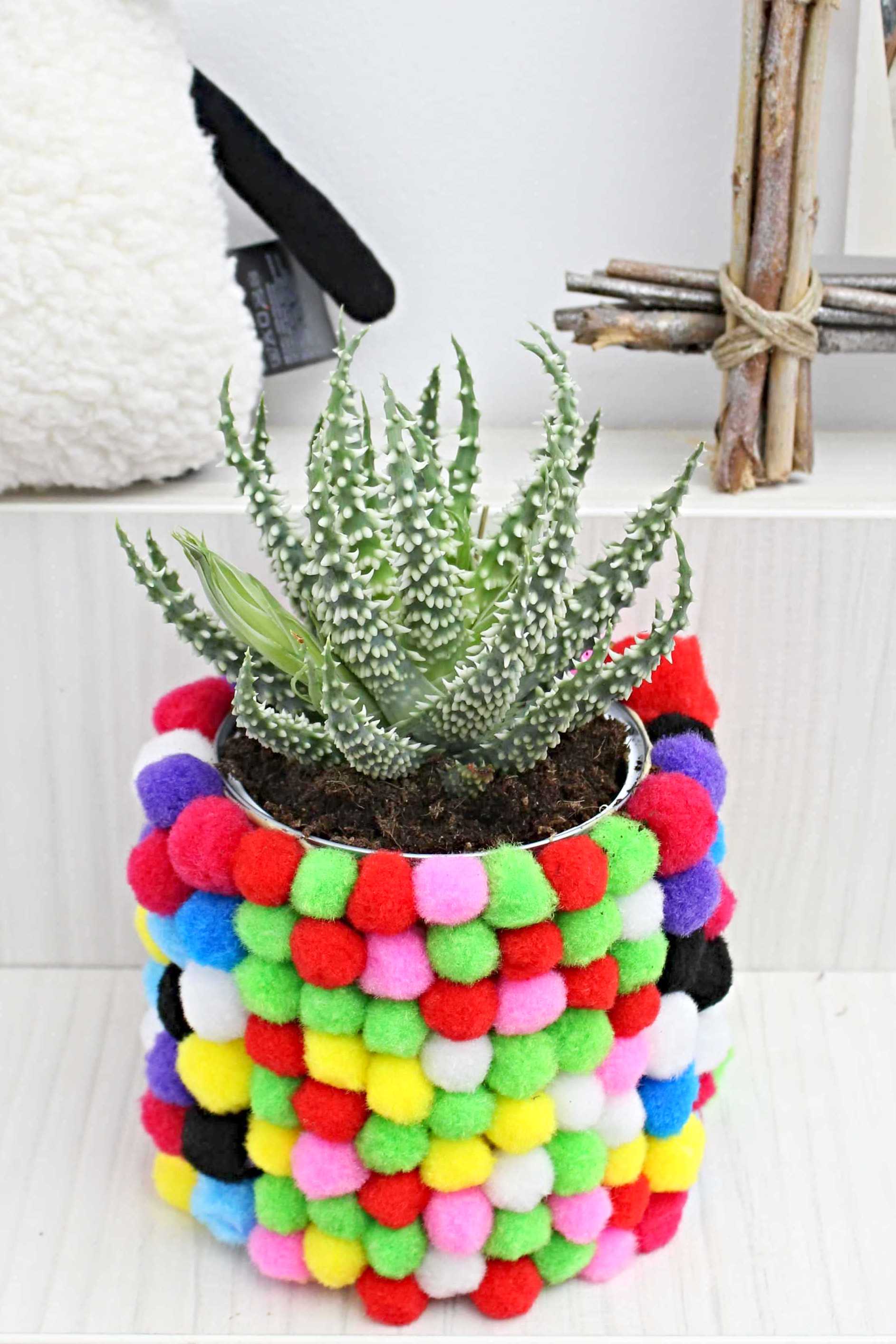 pom pom planter