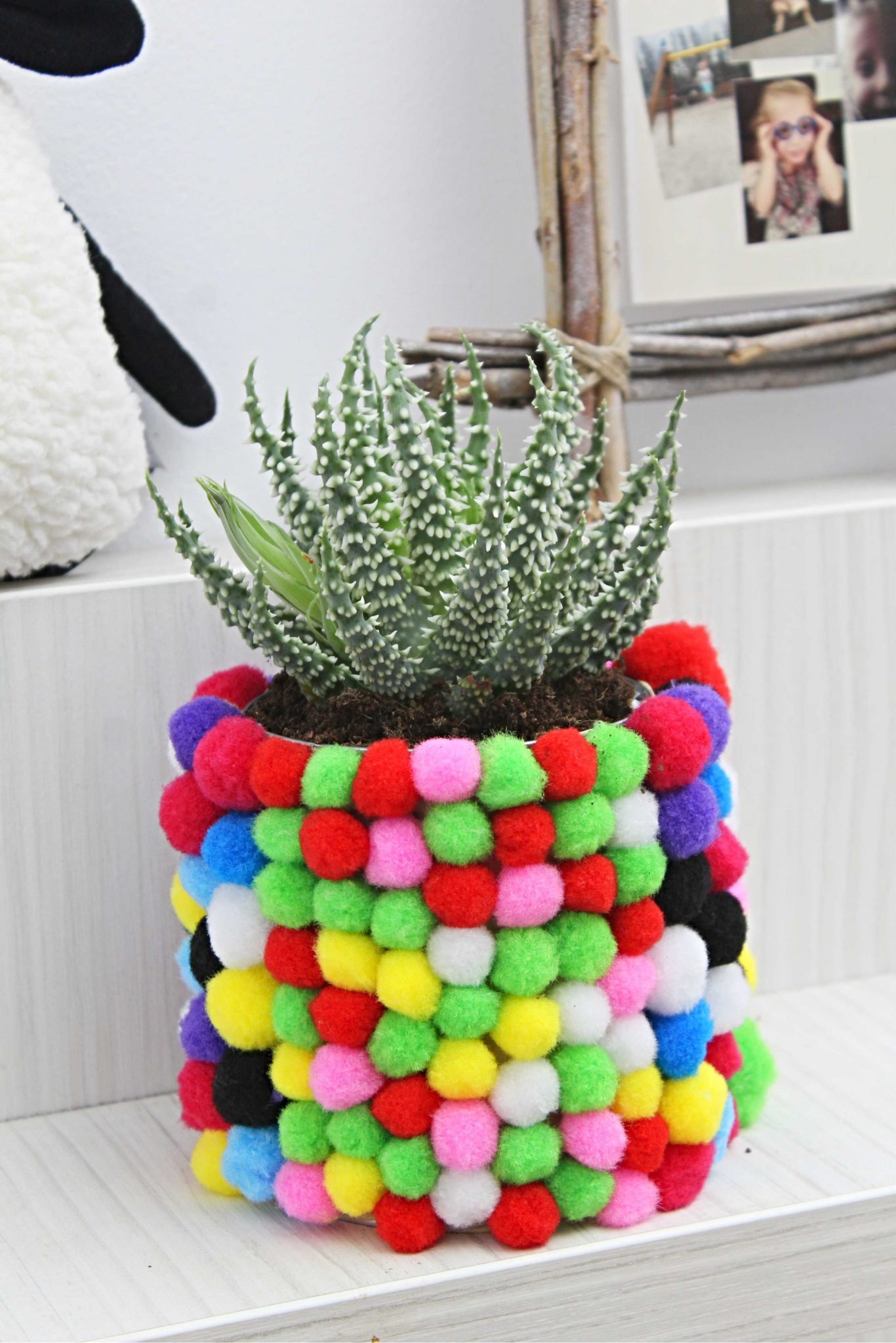 Pom Pom Wall Hanging - Clever Bloom