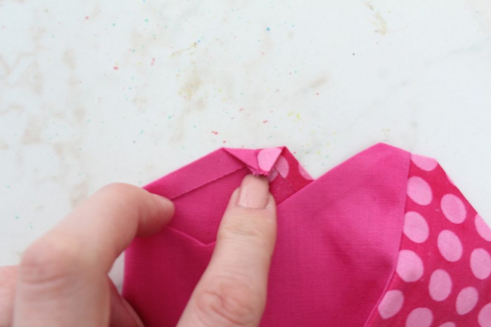 Sew Valentine's Day Fabric Envelopes- Easy Peasy Creative Ideas