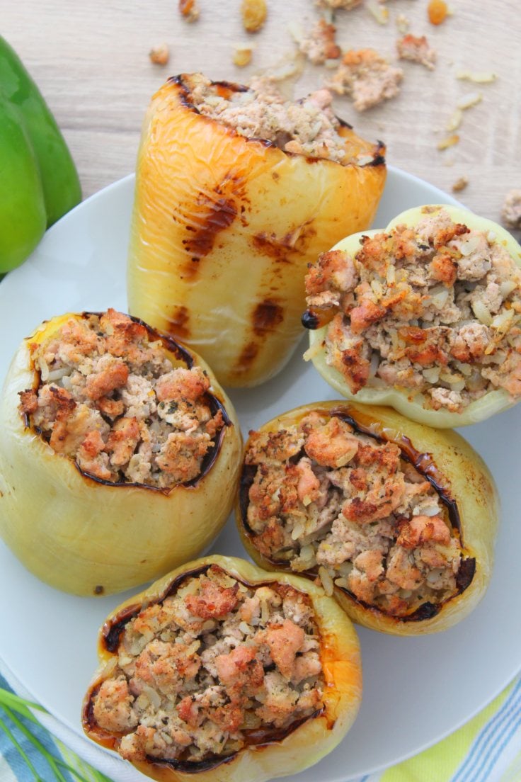 This is the best Moroccan turkey stuffed bell peppers recipe!