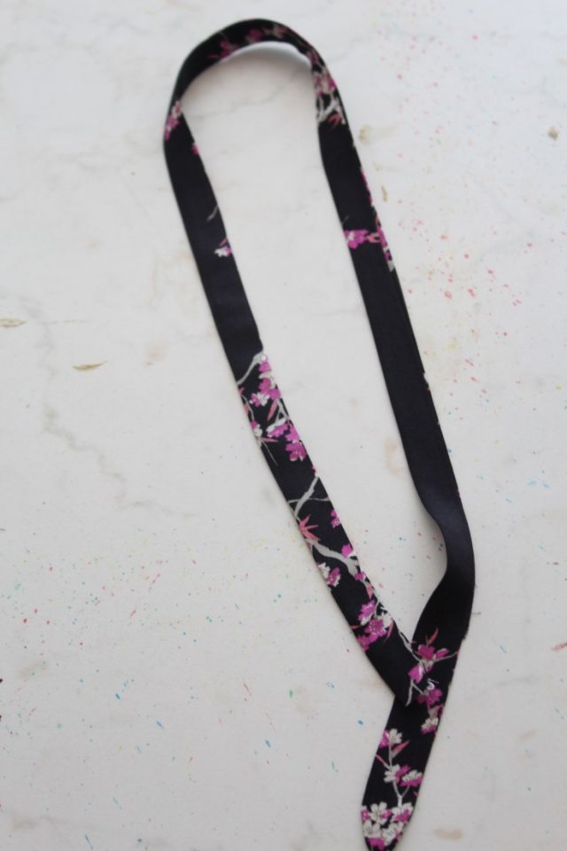 How To Turn A Fabric Tube Inside Out Easily Easy Peasy Creative Ideas