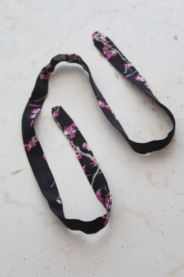 How To Turn A Fabric Tube Inside Out Easily Easy Peasy Creative Ideas