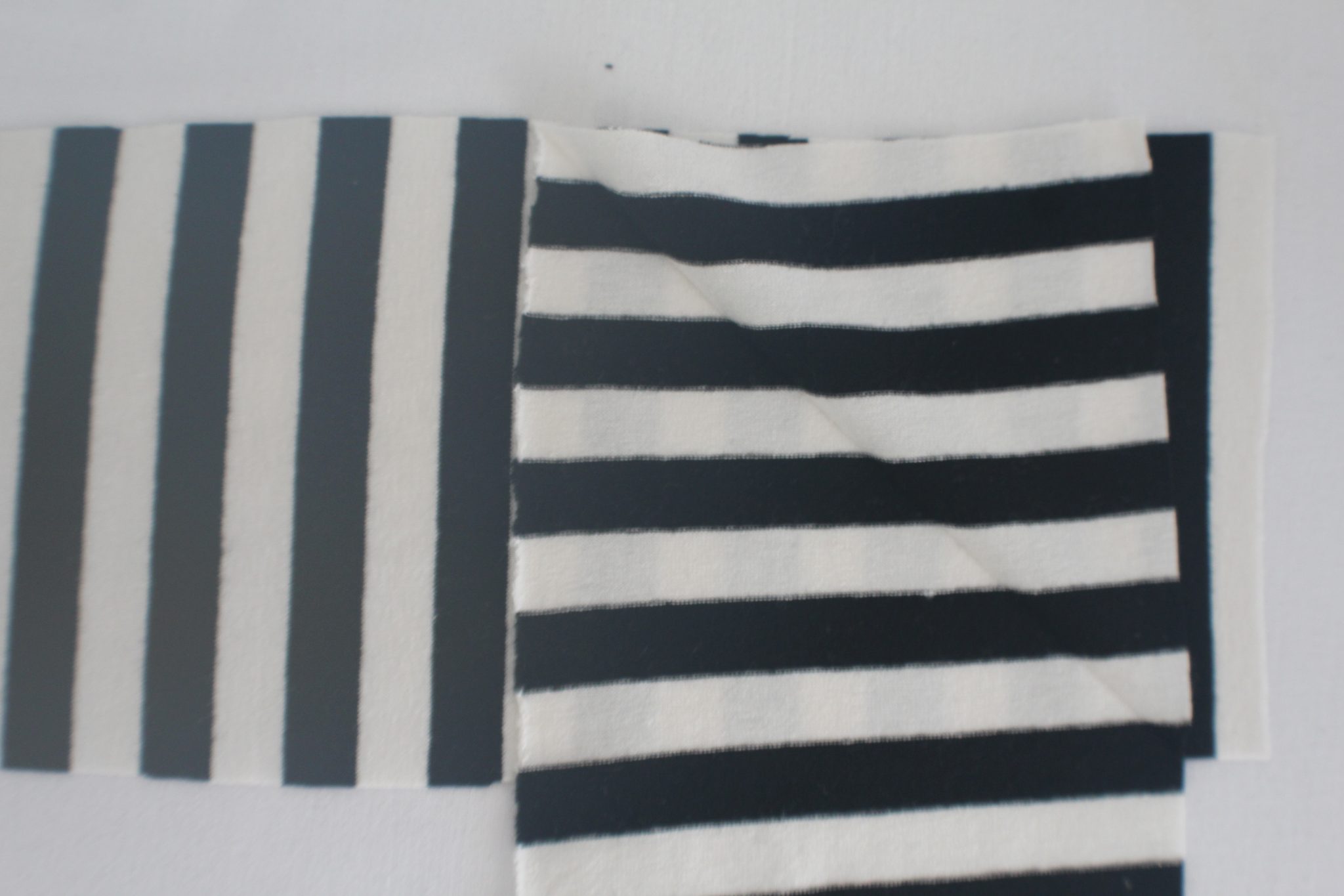 Genius sewing tip: best way to match stripes | Easy Peasy Creative Ideas