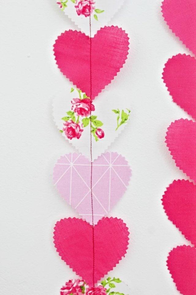 How To Sew A Scrappy HEART GARLAND - Easy Peasy Creative Ideas