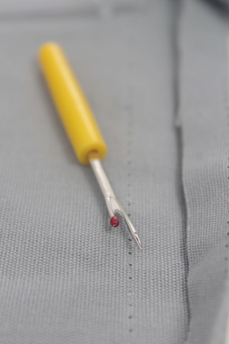 Designed to safely rip seam threads without damaging the garment