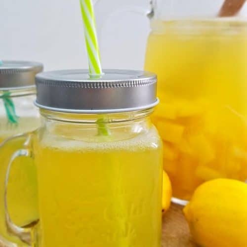 Pineapple Lemonade Recipe With Sprite, Honey & Pineapple Chunks