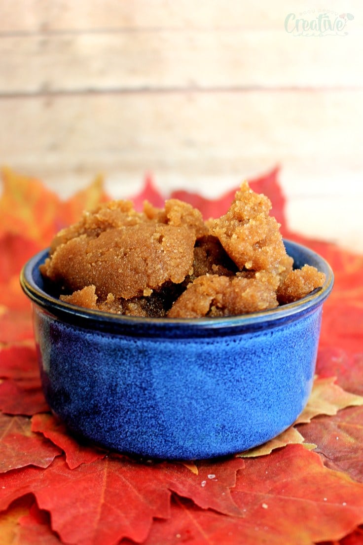 DIY Pumpkin Spice Brown Sugar Body Scrub