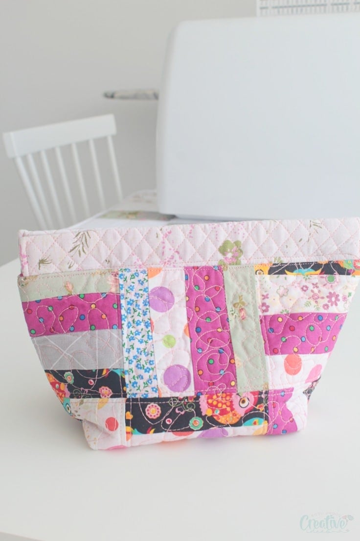 SQUARE PATCHWORK TOTE BAG, EASY BAG FROM FABRIC SCRAPS