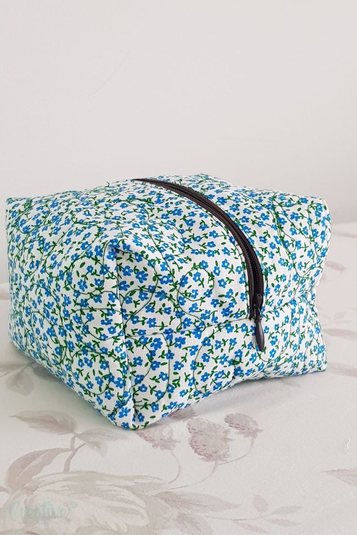 Fabric zipper pouch