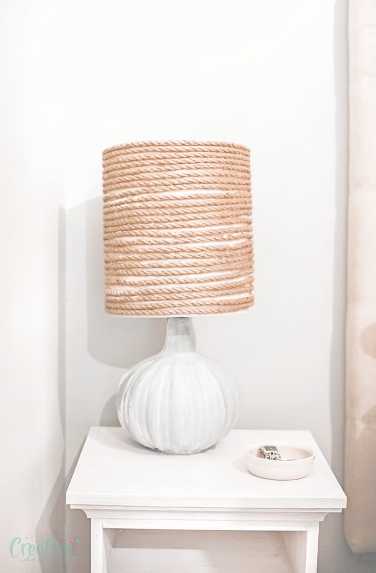 DIY rustic lamp upcycling idea