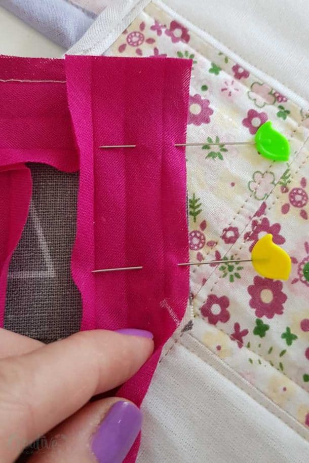 How to Sew Mitered Corners With Bias Tape - Easy Peasy Creative Ideas